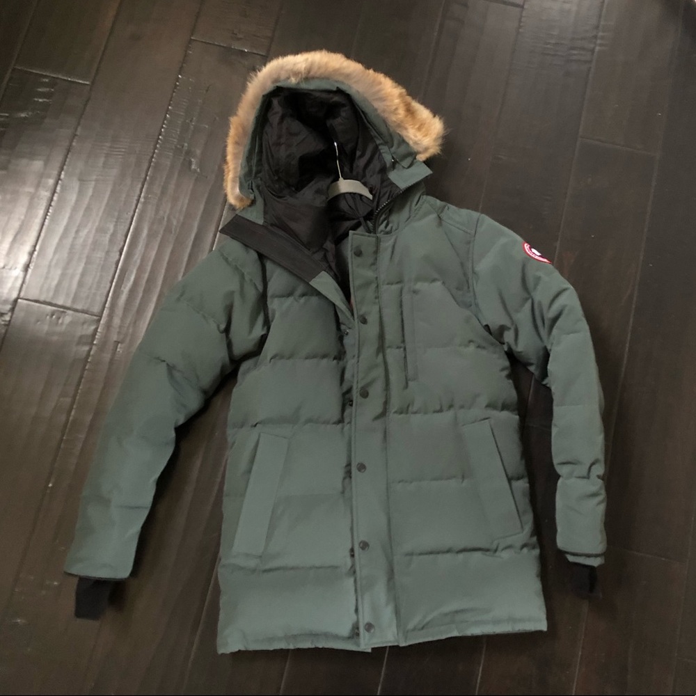 SOLD Canada Goose Carson Parka in Slate - Picture 5 of 8